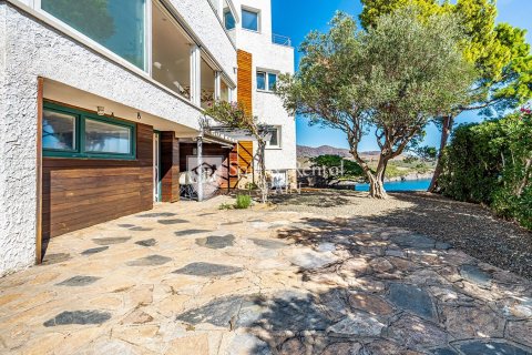 Hus till salu i Llanca, Girona, Spanien 5 sovrum, 225 kvm. Nr. 166495 - foto 3