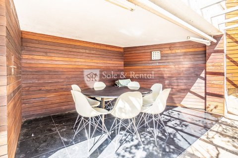 Hus till salu i Llanca, Girona, Spanien 5 sovrum, 225 kvm. Nr. 166495 - foto 29