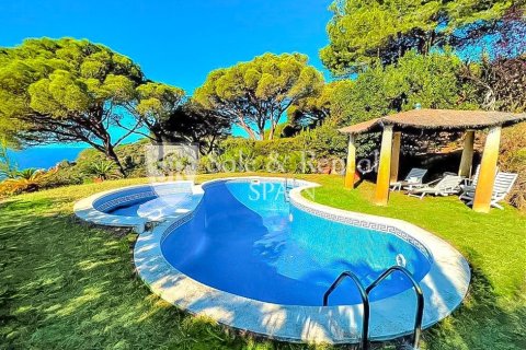 Apartment for sale in Sant Feliu de Guixols, Girona, Spain 3 bedrooms, 124 sq.m. No. 166497 - photo 24