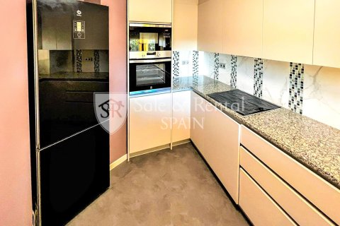 Apartment for sale in Sant Feliu de Guixols, Girona, Spain 3 bedrooms, 124 sq.m. No. 166497 - photo 10