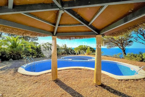 Apartment for sale in Sant Feliu de Guixols, Girona, Spain 3 bedrooms, 124 sq.m. No. 166497 - photo 30