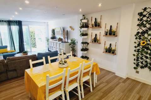 Lägenhet till salu i Casares, Malaga, Spanien 1 sovrum, 65 kvm. Nr. 153062 - foto 13