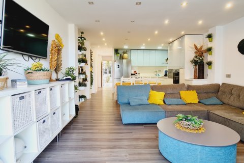 Lägenhet till salu i Casares, Malaga, Spanien 1 sovrum, 65 kvm. Nr. 153062 - foto 3