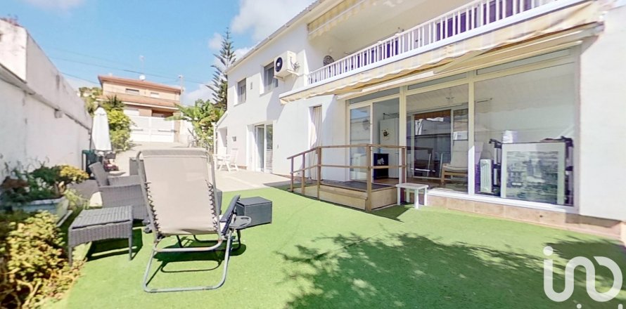 Māja Calafell, Tarragona, Spānijā 5 istabas, 190 m2 Nr. 153066