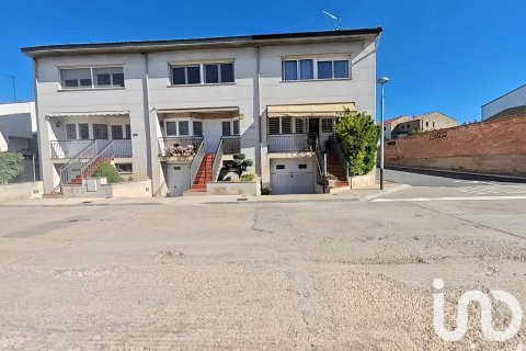 Kaupunkipientalo Espanja 3 makuuhuonetta, 219 m2 No. 153060