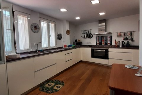 Māja Armilla, Granada, Spānijā 3 istabas, 190 m2 Nr. 153063