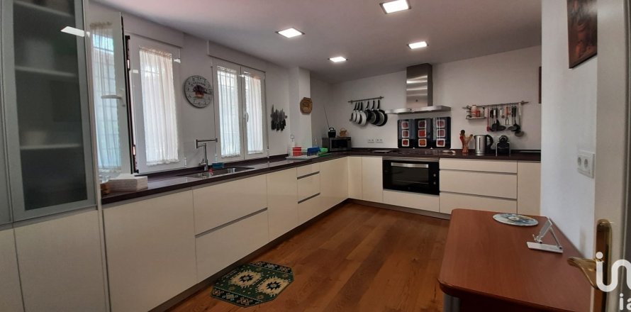 House à Armilla, Granada, Espagne 3 chambres, 190 m2 No. 153063