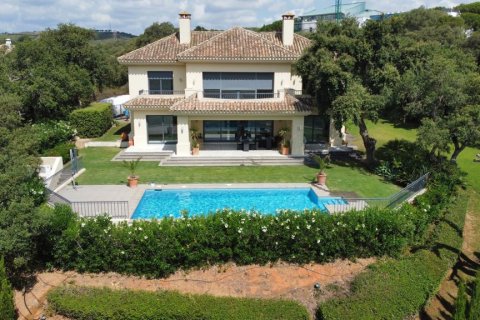 Villa in San Roque, Cadiz, Spain 5 bedrooms, 712 sq.m. No. 162178