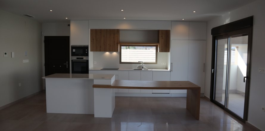 Villa a Aspe, Alicante, Spagna 3 camere da letto, 138 mq. N° 162179