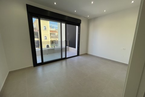 Villa till salu i Heredades, Alicante, Spanien 3 sovrum, 134 kvm. Nr. 162180 - foto 7