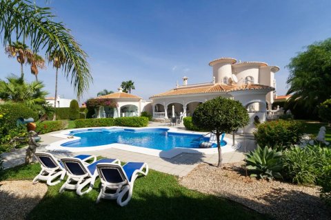 Villa a Denia, Alicante, Spagna 3 camere da letto, 303 mq. N° 195665