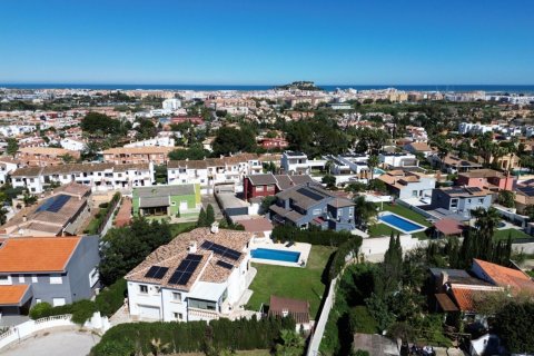 Villa in vendita a Denia, Alicante, Spagna 3 camere da letto, 330 mq. N° 195663 - foto 4