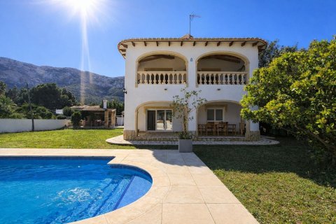 Villa in vendita a Denia, Alicante, Spagna 3 camere da letto, 330 mq. N° 195663 - foto 3