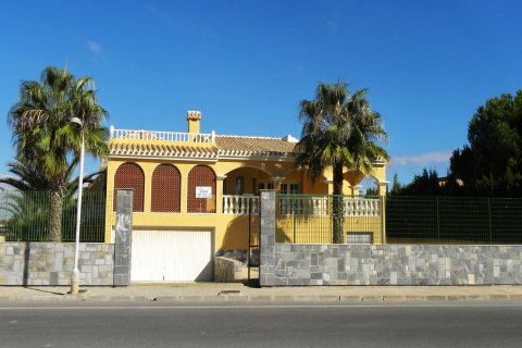 House for sale in La Manga del Mar Menor, Murcia, Spain 3 bedrooms, 465.32 sq.m. No. 175234 - photo 5