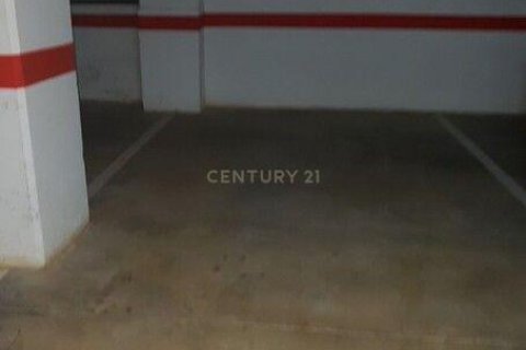 Autotallit myytävänä Sant Joan Despi, Barcelona, Espanja , 22 m2 No. 186595 - kuva 3