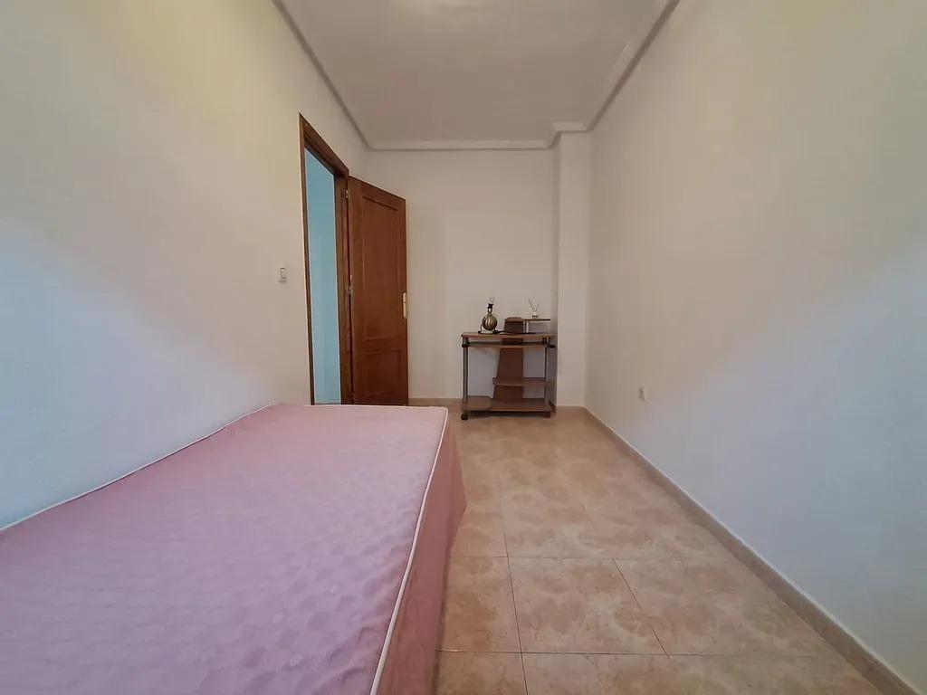 Appartamento a Torrevieja, Alicante, Spagna 2 camere da letto, 65 mq. N° 184364