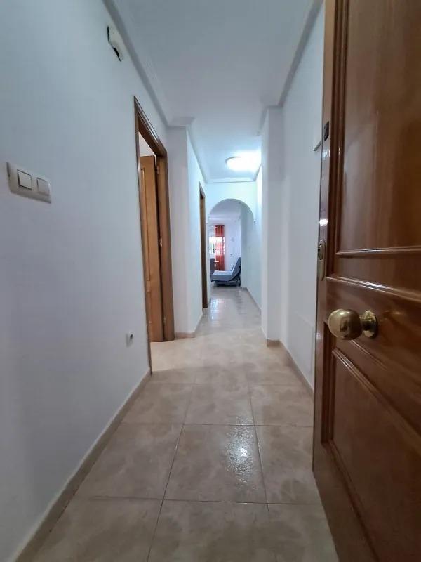 Appartamento a Torrevieja, Alicante, Spagna 2 camere da letto, 65 mq. N° 184364