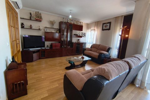 Продажа квартиры в Торревьеха, Аликанте, Испания 2 спальни, 96м2 №184360 - фото 9