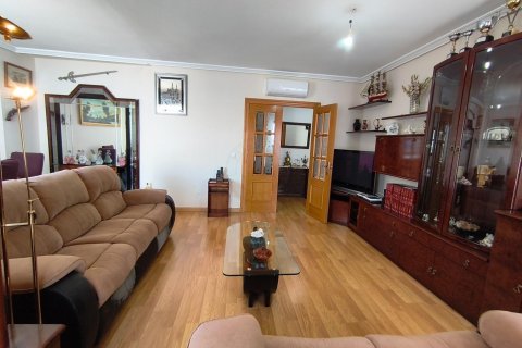 Продажа квартиры в Торревьеха, Аликанте, Испания 2 спальни, 96м2 №184360 - фото 4