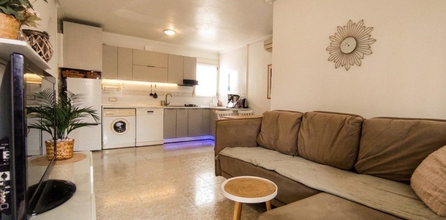 Bungalow in Los Balcones, Alicante, Spain 2 bedrooms, 59 sq.m. No. 184359