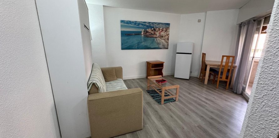 Apartment in Torrevieja, Alicante, Spain 1 room, 41 sq.m. No. 184362
