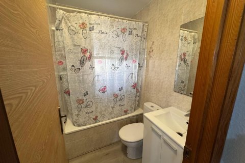 Apartment for sale in Torrevieja, Alicante, Spain 1 room, 41 sq.m. No. 184362 - photo 18