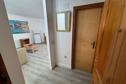 Apartment for sale in Torrevieja, Alicante, Spain 1 room, 41 sq.m. No. 184362 - photo 2