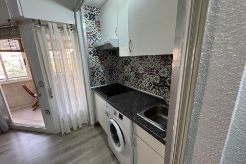 Apartment for sale in Torrevieja, Alicante, Spain 1 room, 41 sq.m. No. 184362 - photo 9