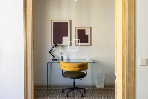 Huoneisto vuokrattavana Barcelona, Espanja, 2 makuuhuonetta, 104 m2 No. 192848 - kuva 5