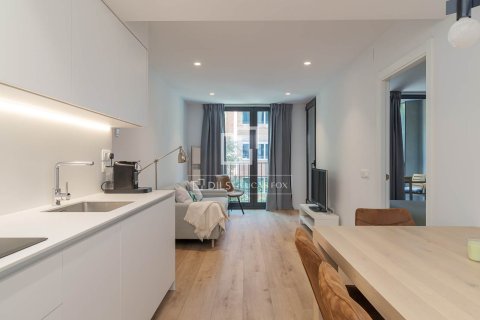 Huoneisto vuokrattavana Barcelona, Espanja, 2 makuuhuonetta, 74 m2 No. 192851 - kuva 2