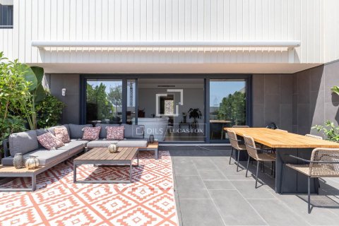 Huvila Esplugues de Llobregat, Barcelona, Espanja 5 makuuhuonetta, 342 m2 No. 192850