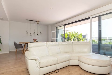 Huvila vuokrattavana Esplugues de Llobregat, Barcelona, Espanja, 5 makuuhuonetta, 342 m2 No. 192850 - kuva 5