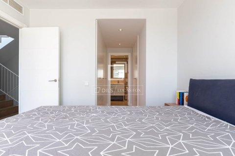 Huvila vuokrattavana Esplugues de Llobregat, Barcelona, Espanja, 5 makuuhuonetta, 342 m2 No. 192850 - kuva 26