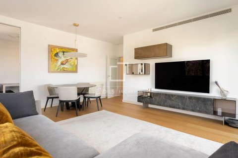 Huoneisto vuokrattavana Barcelona, Espanja, 4 makuuhuonetta, 140 m2 No. 192849 - kuva 9