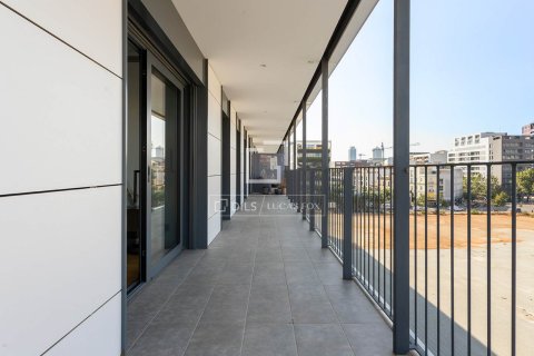 Huoneisto vuokrattavana Barcelona, Espanja, 4 makuuhuonetta, 140 m2 No. 192849 - kuva 5