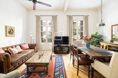 Huoneisto Barcelona, Espanja 3 makuuhuonetta, 140 m2 No. 192847
