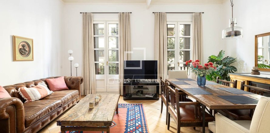 Huoneisto Barcelona, Espanja 3 makuuhuonetta, 140 m2 No. 192847