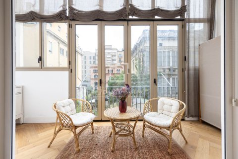 Huoneisto vuokrattavana Barcelona, Espanja, 3 makuuhuonetta, 140 m2 No. 192847 - kuva 11