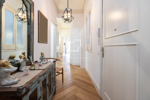 Huoneisto vuokrattavana Barcelona, Espanja, 3 makuuhuonetta, 140 m2 No. 192847 - kuva 7