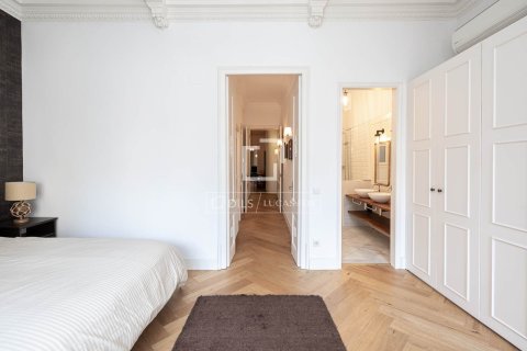 Huoneisto vuokrattavana Barcelona, Espanja, 3 makuuhuonetta, 140 m2 No. 192847 - kuva 10