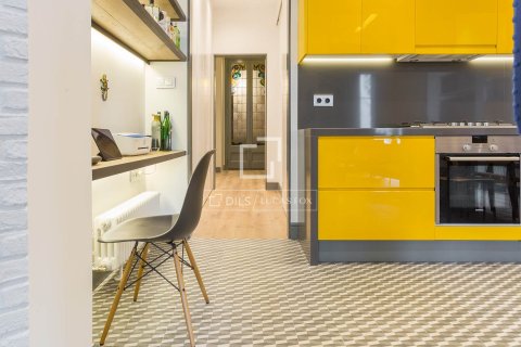 Huoneisto myytävänä Barcelona, Espanja, 3 makuuhuonetta, 121 m2 No. 192834 - kuva 8