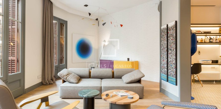 Huoneisto Barcelona, Espanja 3 makuuhuonetta, 121 m2 No. 192834