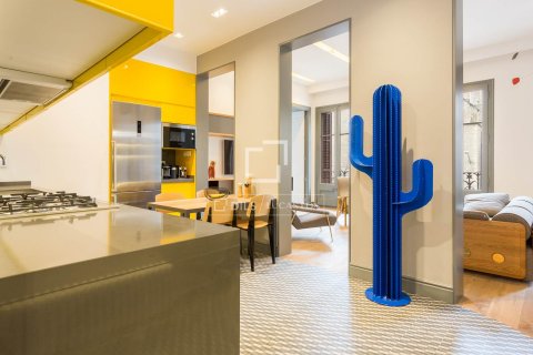 Huoneisto myytävänä Barcelona, Espanja, 3 makuuhuonetta, 121 m2 No. 192834 - kuva 4