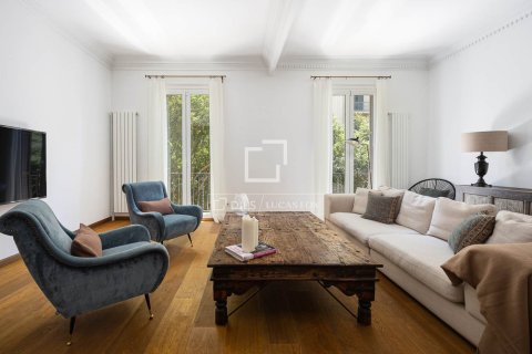 Huoneisto Barcelona, Espanja 4 makuuhuonetta, 174 m2 No. 192852