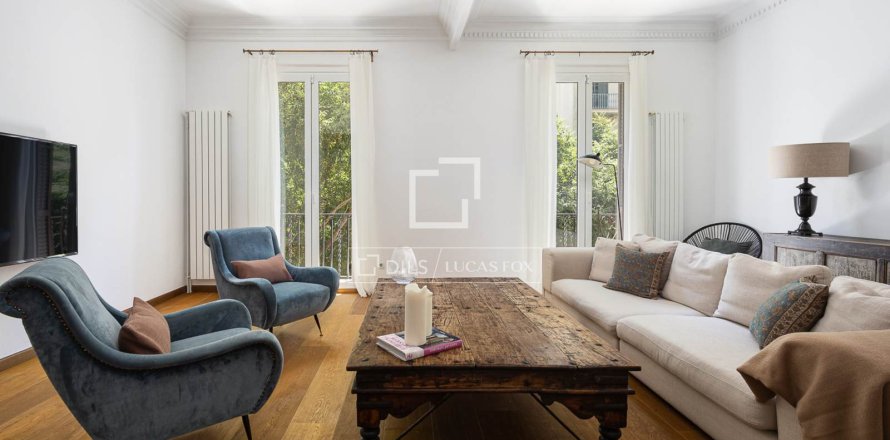 Huoneisto Barcelona, Espanja 4 makuuhuonetta, 174 m2 No. 192852