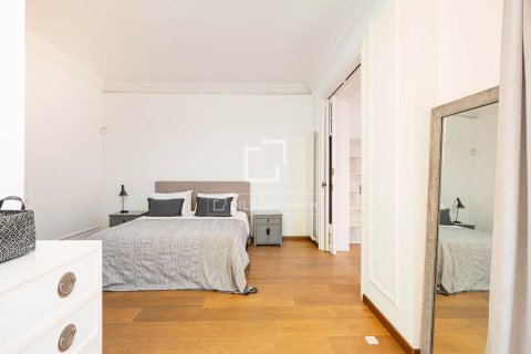 Huoneisto vuokrattavana Barcelona, Espanja, 4 makuuhuonetta, 174 m2 No. 192852 - kuva 24
