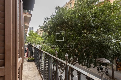 Huoneisto vuokrattavana Barcelona, Espanja, 4 makuuhuonetta, 174 m2 No. 192852 - kuva 29