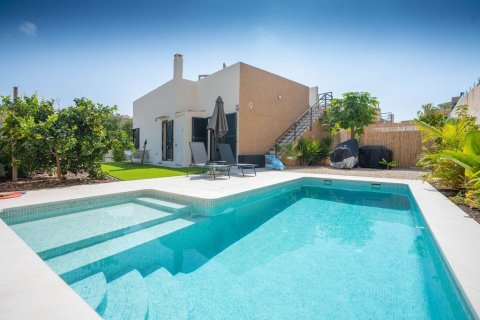 Villa en La Zenia, Alicante, España 3 dormitorios, 76 m2 No. 165662