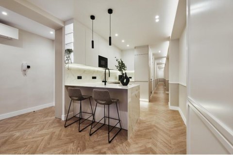 Dzīvoklis pārdošanā Madrid, Spānijā 3 istabas, 141 m2 Nr. 165667 - attēls 6