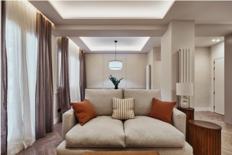 Dzīvoklis pārdošanā Madrid, Spānijā 3 istabas, 141 m2 Nr. 165667 - attēls 2